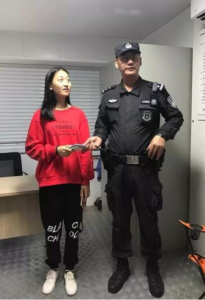 男子睡了一觉醒来成“骗子” 背后故事有爱又心酸